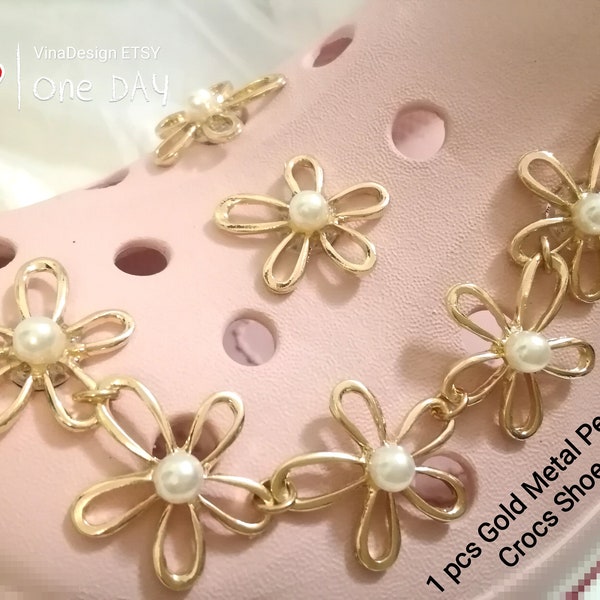 1 pcs Gold Metal Pearl Flower Crocs Shoe Chain Cros Shoe Gold Chain Flower Crocs Shoe Buckle Pearl Flower Shoe Charm Gold Metal Flower Charm