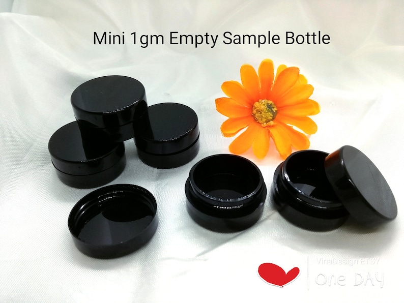 Mini Sample Box 1gm/0.03oz Plastic Black Empty Bottle Cosmetic Box Empty Round Plastic Bottle Mini Lip Balm Bottle Mini Cosmetic Storage Box