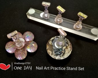 Jelly Flower Shape False Nail Magnetic Stand w/Magnetic Clear Crystal Stand Set Magnetic False Nail Art Display Nail Art Practice Stand Tool