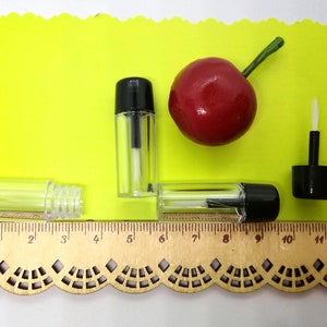 Super Mini 1ml Empty Plastic Nail Polish Bottle Mini Double Eye Lid Glue Tube Doll Nail Polish Bottle AG Girl Accessories Mini Eye Gel Tube Size Comparison with a Cherry