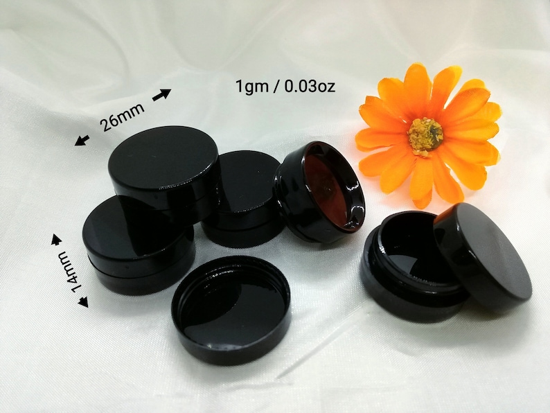 Mini Sample Box 1gm/0.03oz Plastic Black Empty Bottle Cosmetic Box Empty Round Plastic Bottle Mini Lip Balm Bottle Mini Cosmetic Storage Box 1gm Black