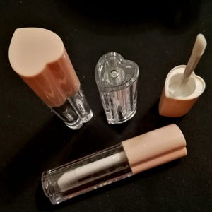 High Quality 3gm Thick Acrylic Pink Heart Shape Lip Gloss Tube Pink Heart Lip Glaze Tube Heart Lip Stick Tube Pink Lip Gloss Tube Clearance