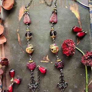 Queen of the Underworld Gunmetal and Gold Eyeglass Chain | Czech Crystal | Persephone | Dark Witch Chain for Glasses | Goth Mythology Gift