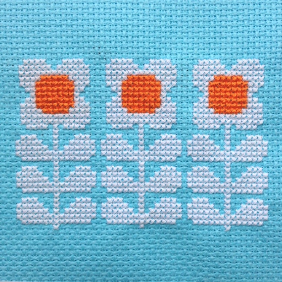 Cross Stitch Pattern, 'Retro Flowers in a Row' PDF