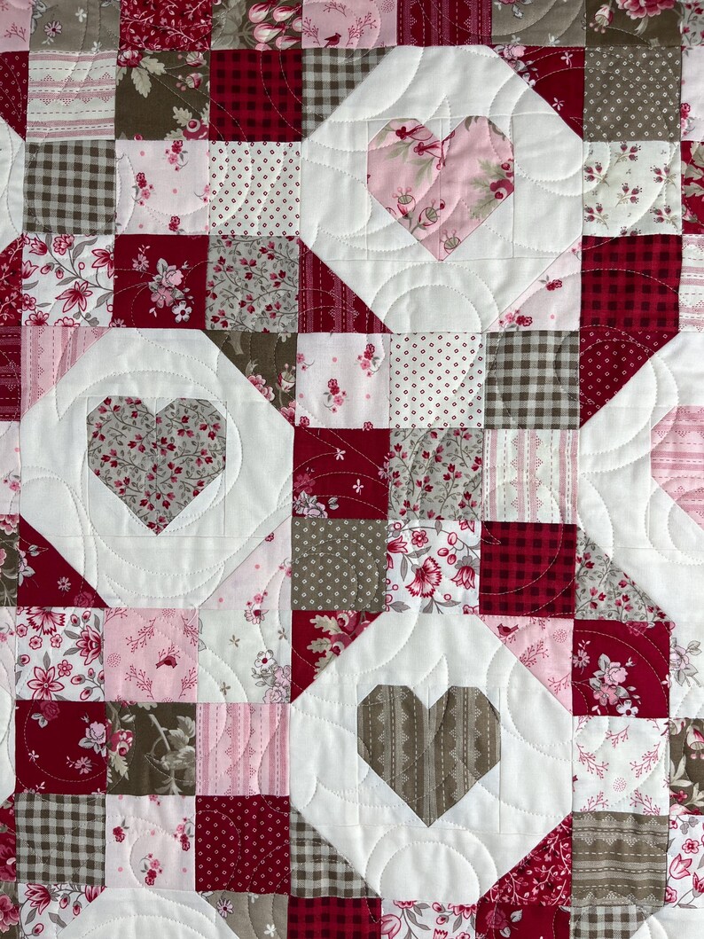 Heart Patchwork Quilt: Valentine's Day Lap Quilt (56" Square) - Etsy