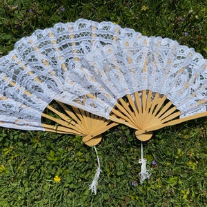 White Lace Fan for Wedding, Hand Fan, Wedding Ceremony, Beach wedding, Wedding Favor, Party Favor, Wedding Gift, Lace Fan, White, Bridal
