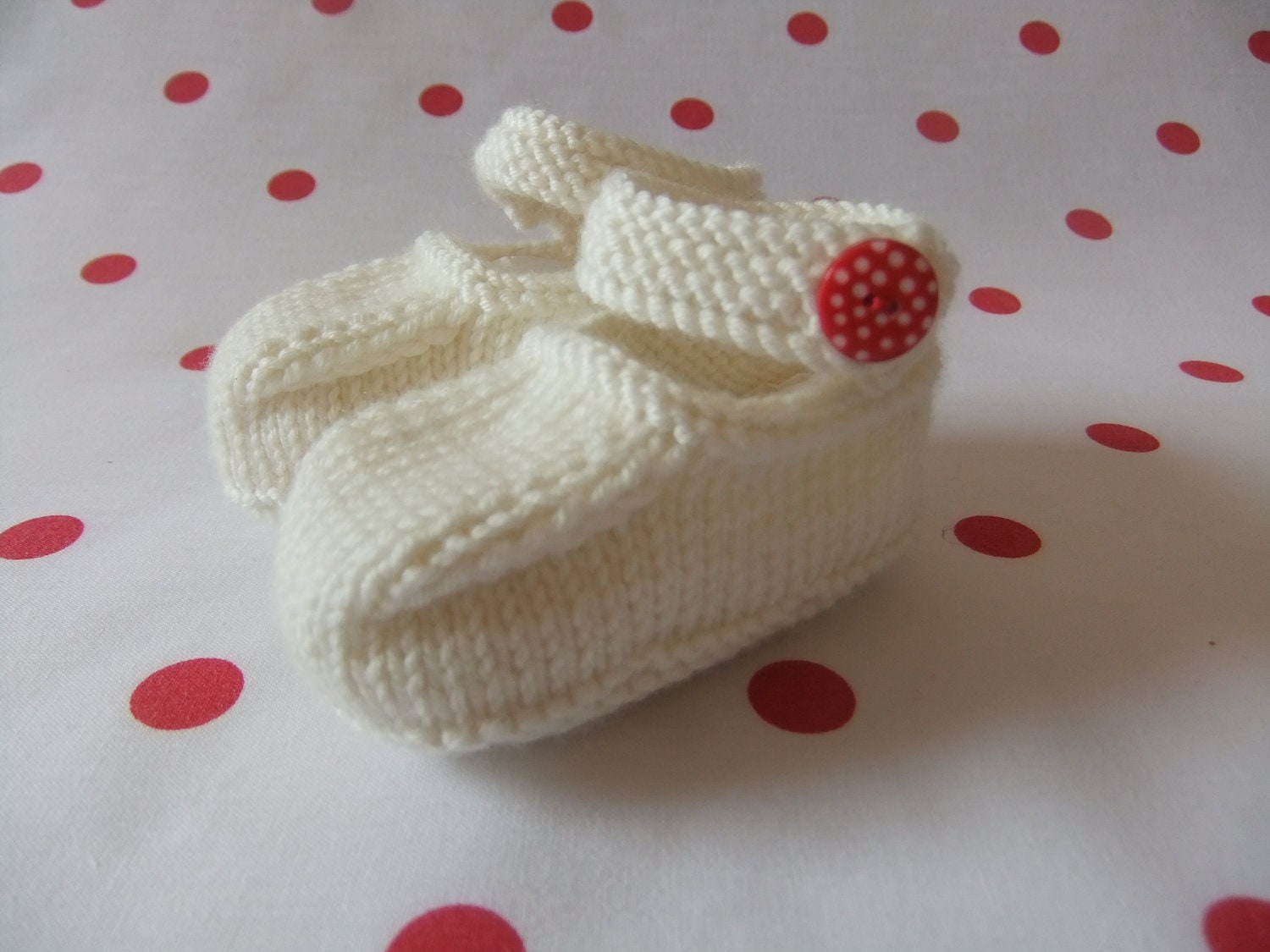 Hand knitted cream MaryJane baby shoes 03 36 and 69 Etsy