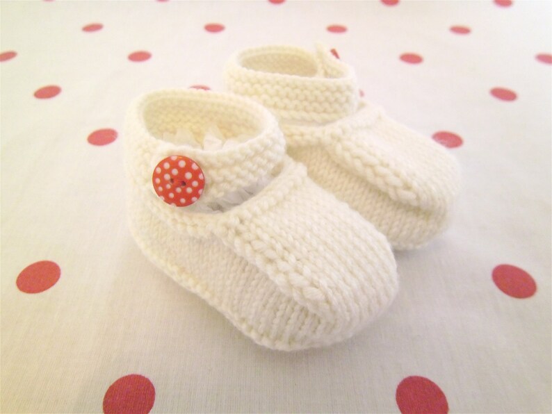 Hand knitted cream MaryJane baby shoes 03 36 and 69 Etsy
