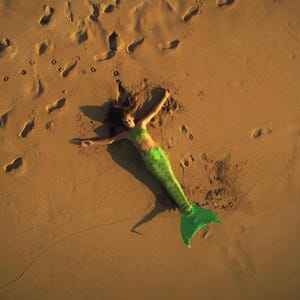 Swimmable Mermaid Tail and Top for Youth/Teens SunTails Nunui Mono Fin image 10