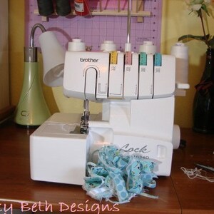 Serger Thread Catcher Bag and Serger Stabilizer Mat PDF PATTERN image 4