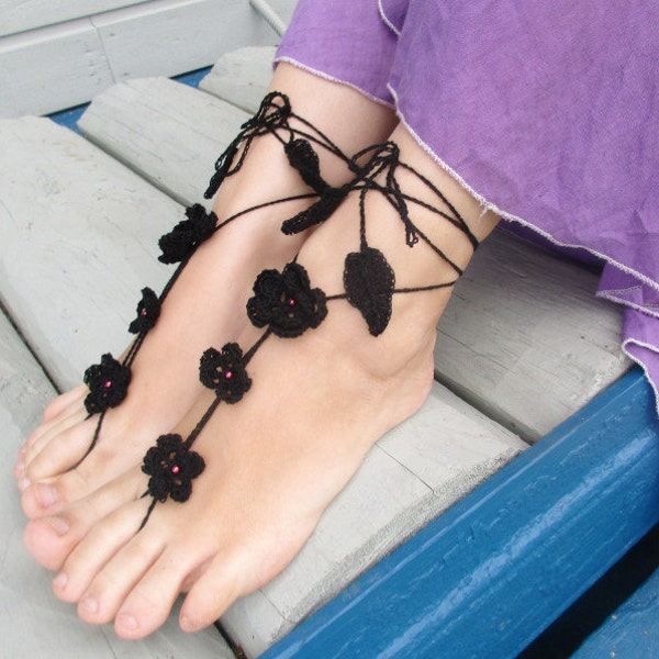 Crochet barefoot sandals. Black flowers with red glass beads