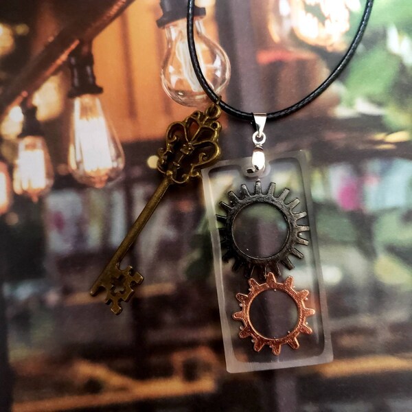 Gwendolyn / Large resin Steampunk Pendent / Victorian Skeleton key