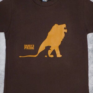 Daddy&#39;s Pride - Father Son Lions Roaring Toddler & Youth Cool Chocolate Brown Graphic Tee // Cool Boy Clothes // Proud Papa