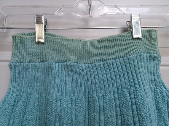 Vintage 1940s gorgeous blue wool knit sweater ski… - image 10