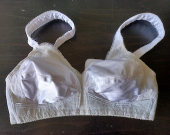 Vintage Playtex 18 Hour Bra White - Medium