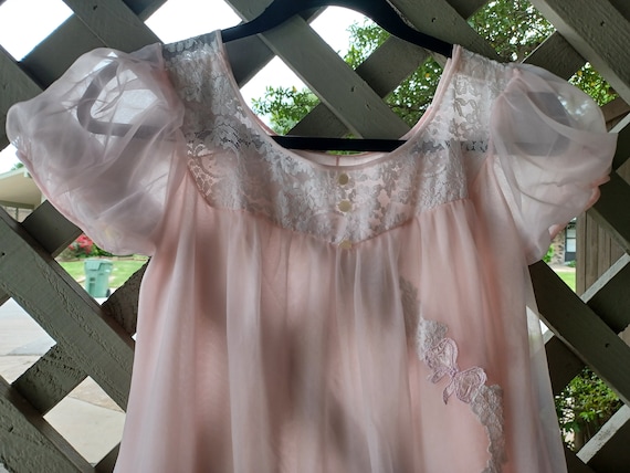 Vintage Sweet pink chiffon puff sleeves lace nigh… - image 1