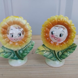 SALE Vintage yellow sunflower salt and pepper shakers PY Japan kitsch figurines MCM
