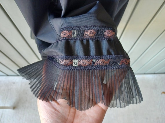 Vintage lovely inky black nylon full slip lace cr… - image 5