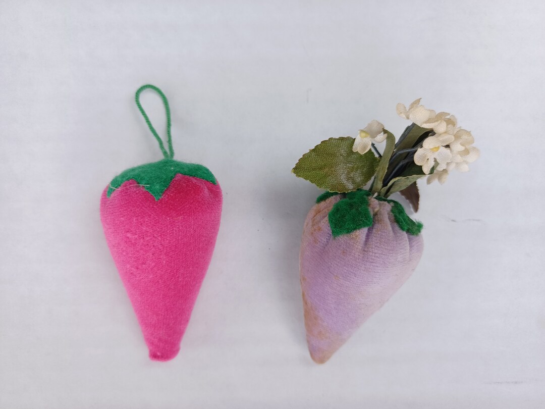 Vintage Antique Velvet Strawberry Pin Cushion Emery Filled Pink Purple