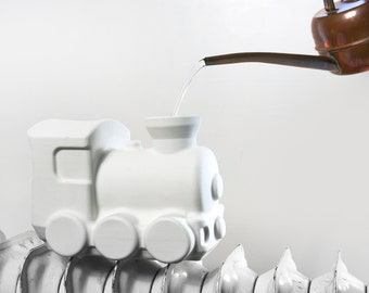 Steamy train humidifier - Matte white porcelain train - decoration on radiator moisturizer