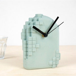 PIXEL CLOCK - pixelated - pixels clockwork ceramics analog digital hands