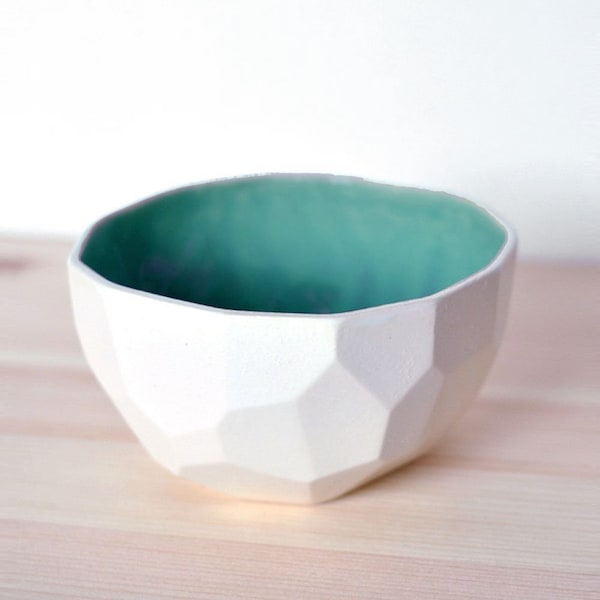 Modern ceramic breakfast and soup bowl handmade in polygons out of porcelain- facetted design - Poligon mdeium bowl - Emerald Green