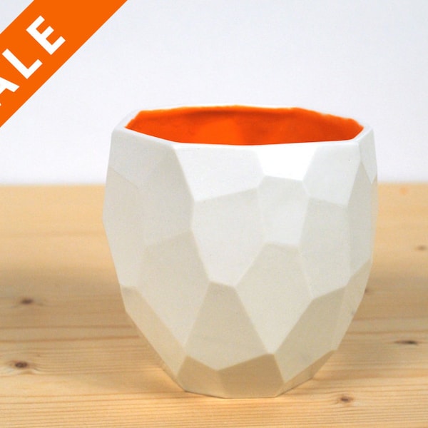 Modern ceramic cup handmade in polygons - facetted design Poligon Cup - bright color tableware - squared tableware - fresh - Bright Orange