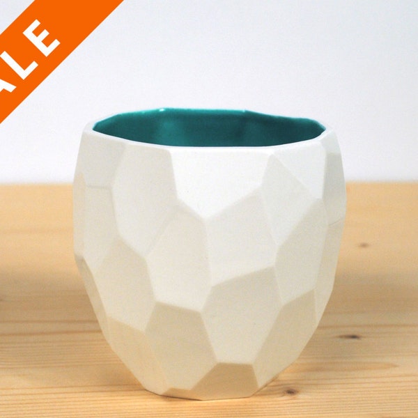 Modern ceramic cup handmade in polygons - facetted design Poligon Cup - bright color tableware - squared tableware - fresh - Emerald Green
