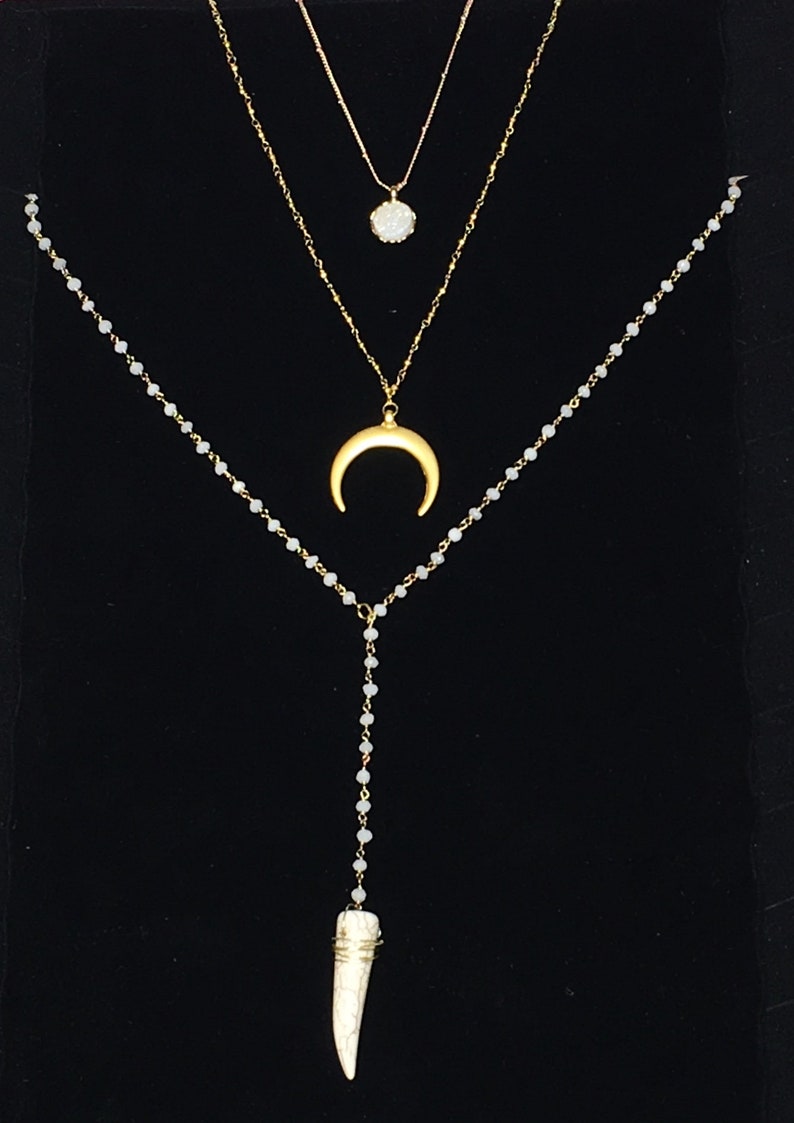 White Rosary Necklace Howlite Jewelry Howlite Lariat Necklace Howlite Necklace Y Necklace Howlite Pendant Necklace Horn Necklace