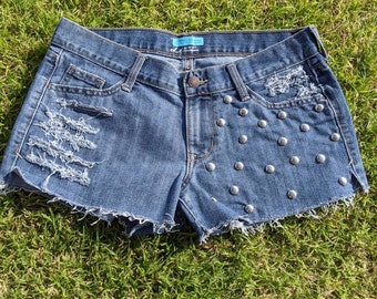 One of a Kind Cutoffs Studded Frayed Distressed Shorts size 4