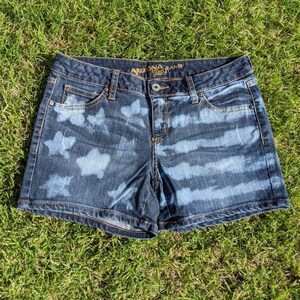 Flag Shorts size 5 - 6 Women&#39;s Stars Stripes Patriotic Cute July 4th