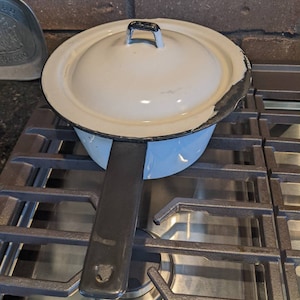 Vintage 1940&#39;s enamelware saucepan with lid black white very worn