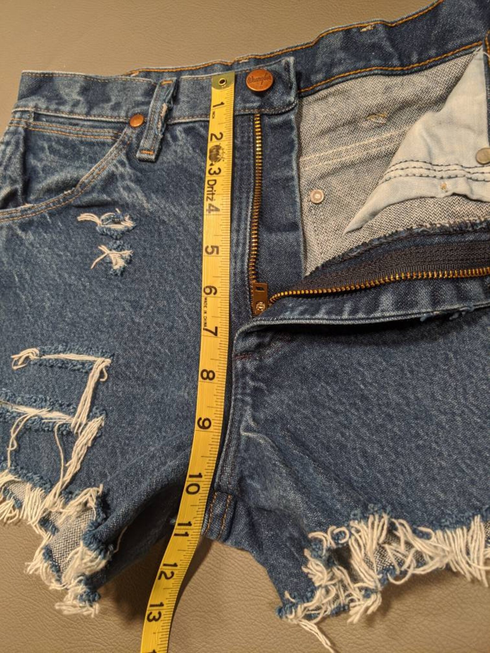 Women's Frayed Heavy Stitch Shorts