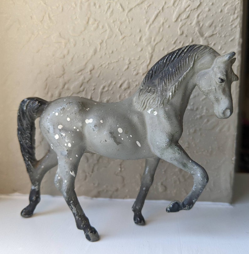 Vintage Metal 3 Inch Horse Figurine Durham Industries Inc. 1976 Gray