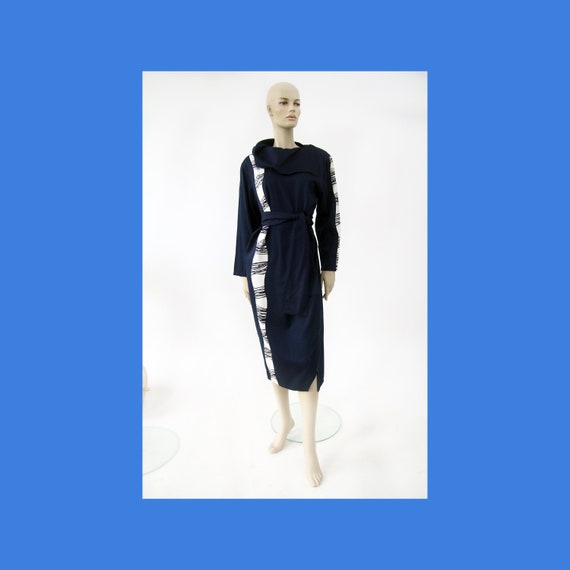 Vintage Marimekko dark blue and white dress / Mari
