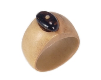 Bague en bois "La Prune d'Ambre"