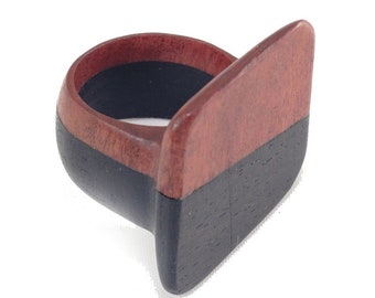 Wooden ring “Slanted Square”