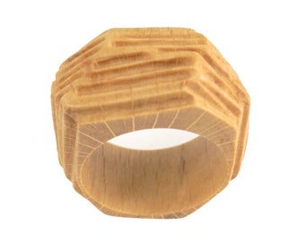 Ring aus Buchenholz “Die Maya“