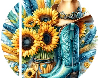 Può includere: Uno stivale da cowboy blu con un cappello da cowboy marrone e un mazzo di girasoli gialli in un vaso marrone con accenti blu.