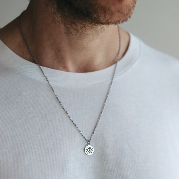 Sonnenkette für Männer,wasserfeste Herrenkette Silberkreis Sonnenanhänger,Edelstahl Kette,Geschenk für Ihn,Yoga Kette,minimalistisch