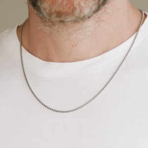 Chain necklace for men, Father&#39;s Day gift for him men&#39;s necklace silver waterproof Rolo cable chain stainless steel necklace yoga minimalist
