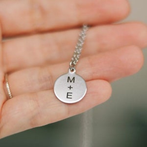 Presente personalizado para ele colar inicial para homens colar com nome letra personalizada disco de prata pingente corrente joias masculinas presente gravado pai