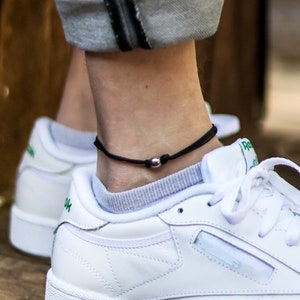 Tobillera para hombre, pulseras de pie para hombre, tobillera con dije de cuentas de plata para hombre, pulsera de tobillo de hilo negro, regalo de viaje de playa de verano para él