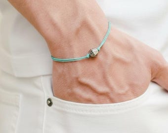 Bracciale da uomo con perlina in argento, braccialetto con corda da uomo, regalo per lui, gioielli da uomo, regalo per il testimone di nozze, braccialetto dell'amicizia minimalista