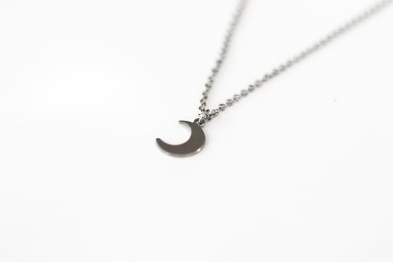 Crescent Moon Necklace With Diamonds in 14k Gold - KAMARIA