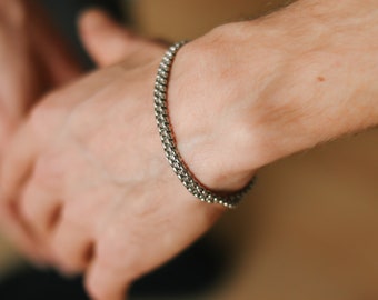 Bracciale a catena avvolta per uomo, catena Rolo in argento impermeabile, regalo personalizzato per la festa del papà per lui, gioielli minimalisti da uomo per tutti i giorni