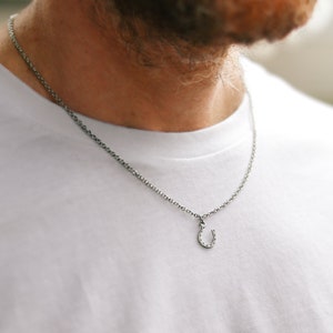 Horseshoe necklace for men, lucky charm necklace mens necklace silver hoof pendant, waterproof chain necklace, gift for him, cowboy necklace
