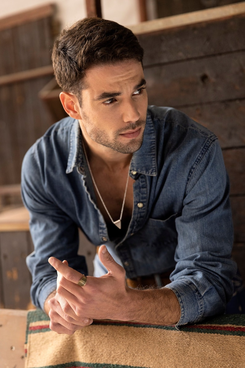 Triangle Necklace for Men, Men's Necklace With a Silver Triangle Bead ...