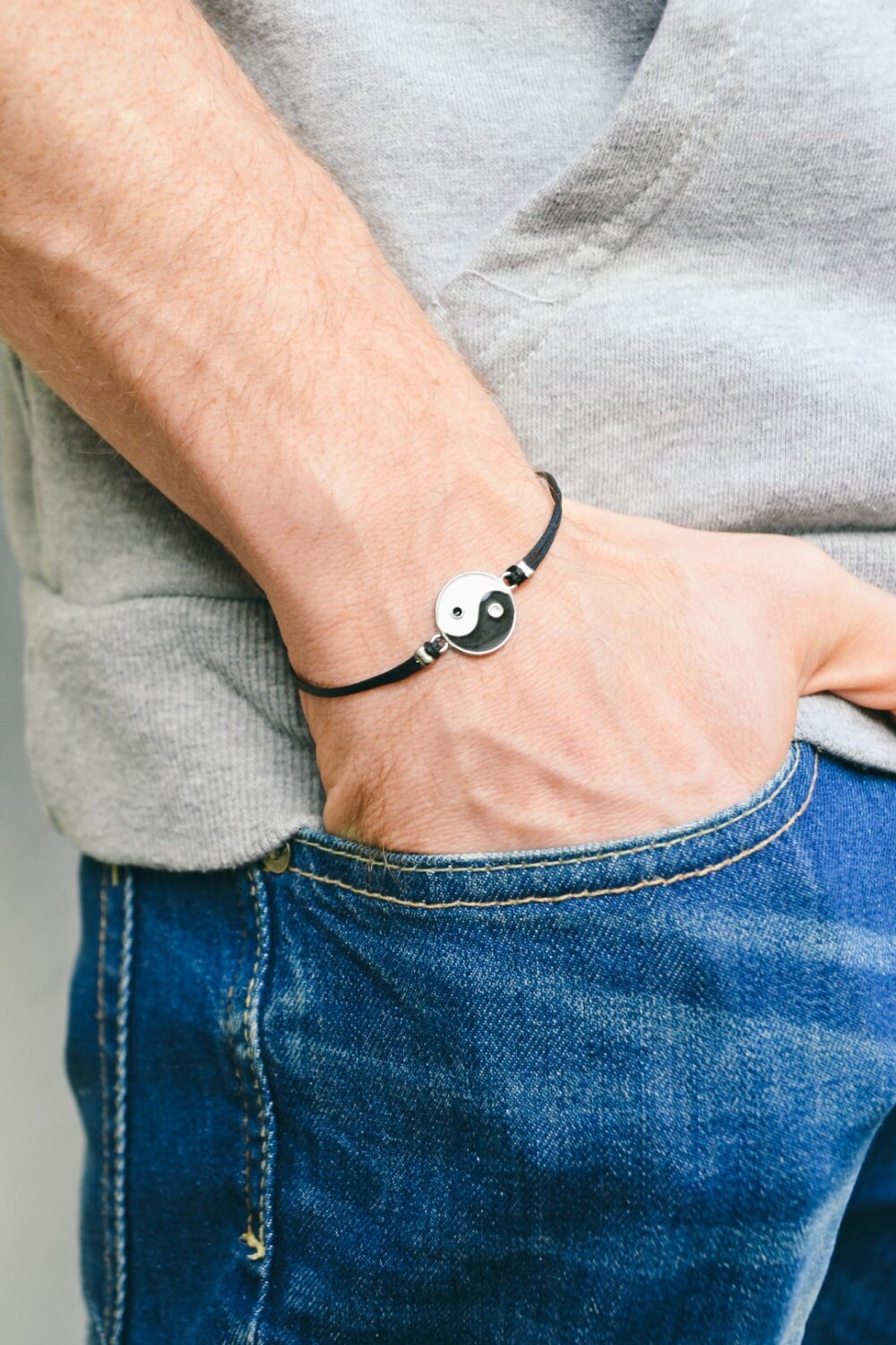 Yin Yang Bracelet Yin Yang Jewelry Delicate Yin Yang Macrame Bracelet Black  and White Chinese Yin Yang Custom Bracelet Harmony Bracelet - Etsy