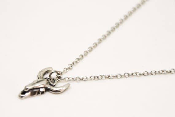 Collana Uomo Con Testa Di Toro E Occhi Rossi PikaLF – Ciondolo Vikingo In Lega Vintage – Catena 50 Cm
